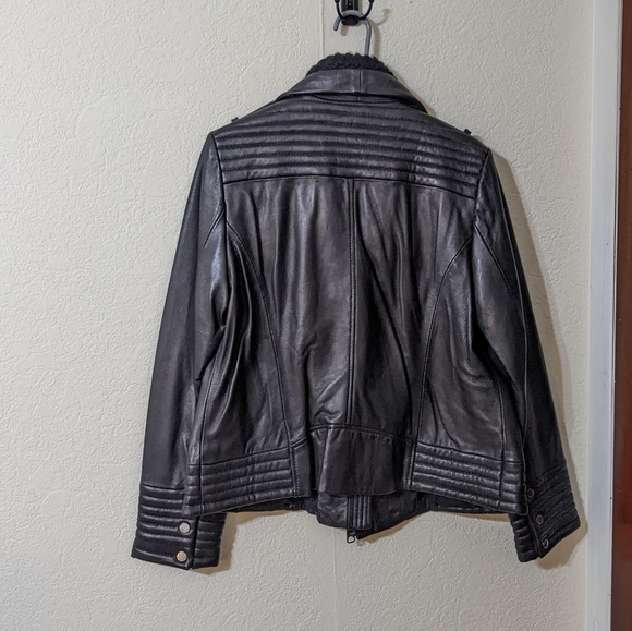 Michael Kors black moto leather jacket with knit collar. - Picture 9 of 9